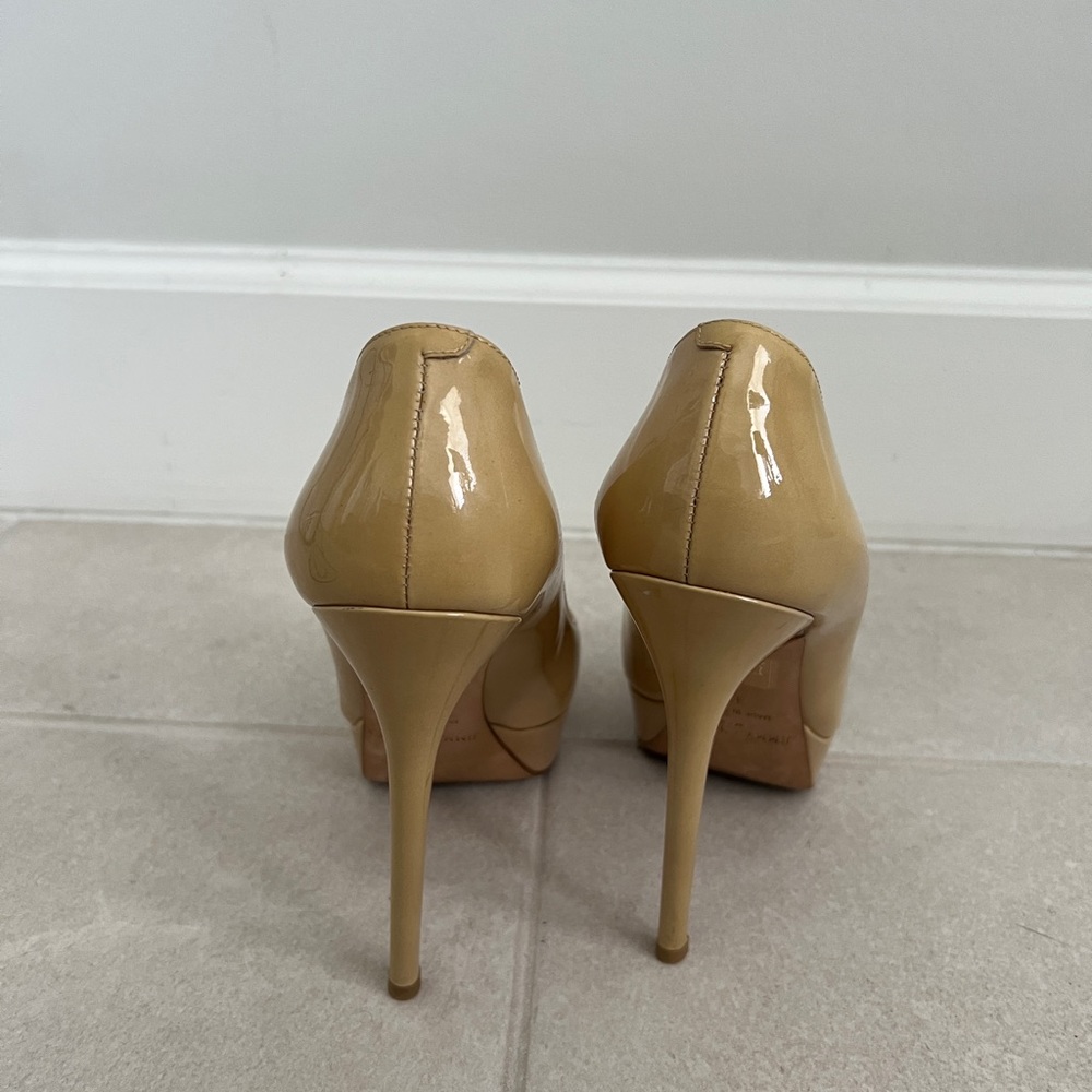Jimmy choo
